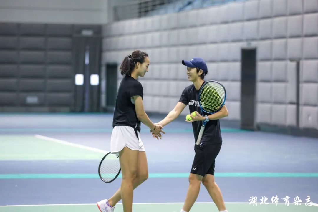 这次对话围 这次对话围