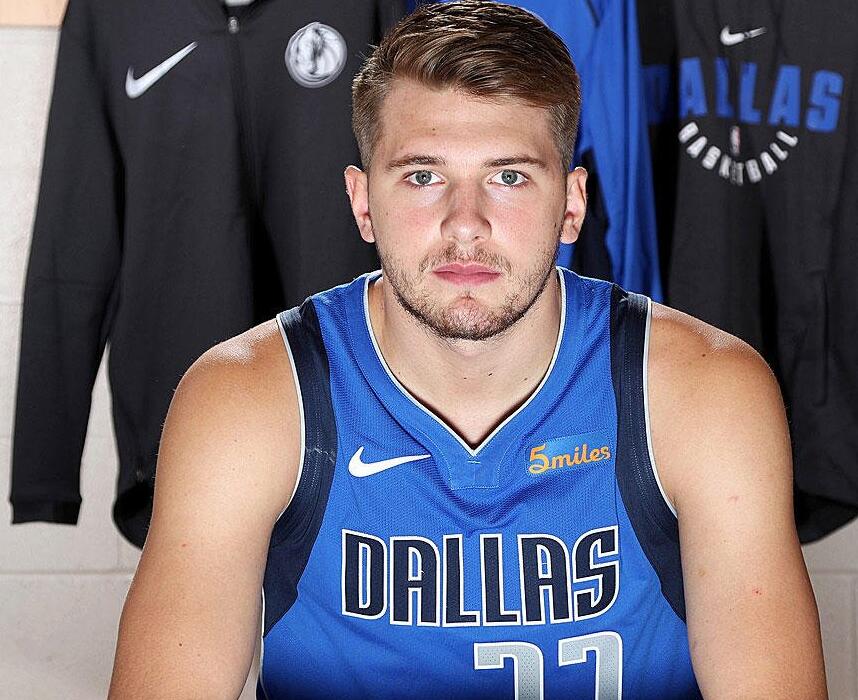 员的表现也 员的表现也