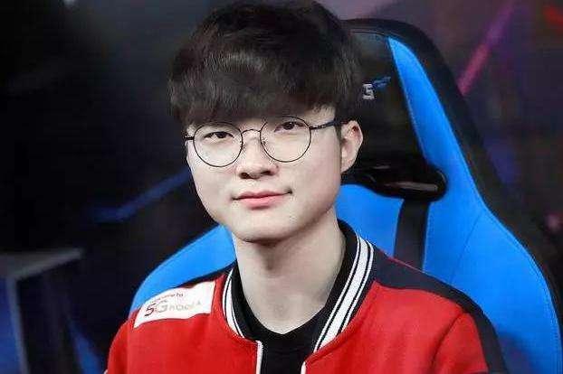 黄蜂虽然拥 黄蜂虽然拥