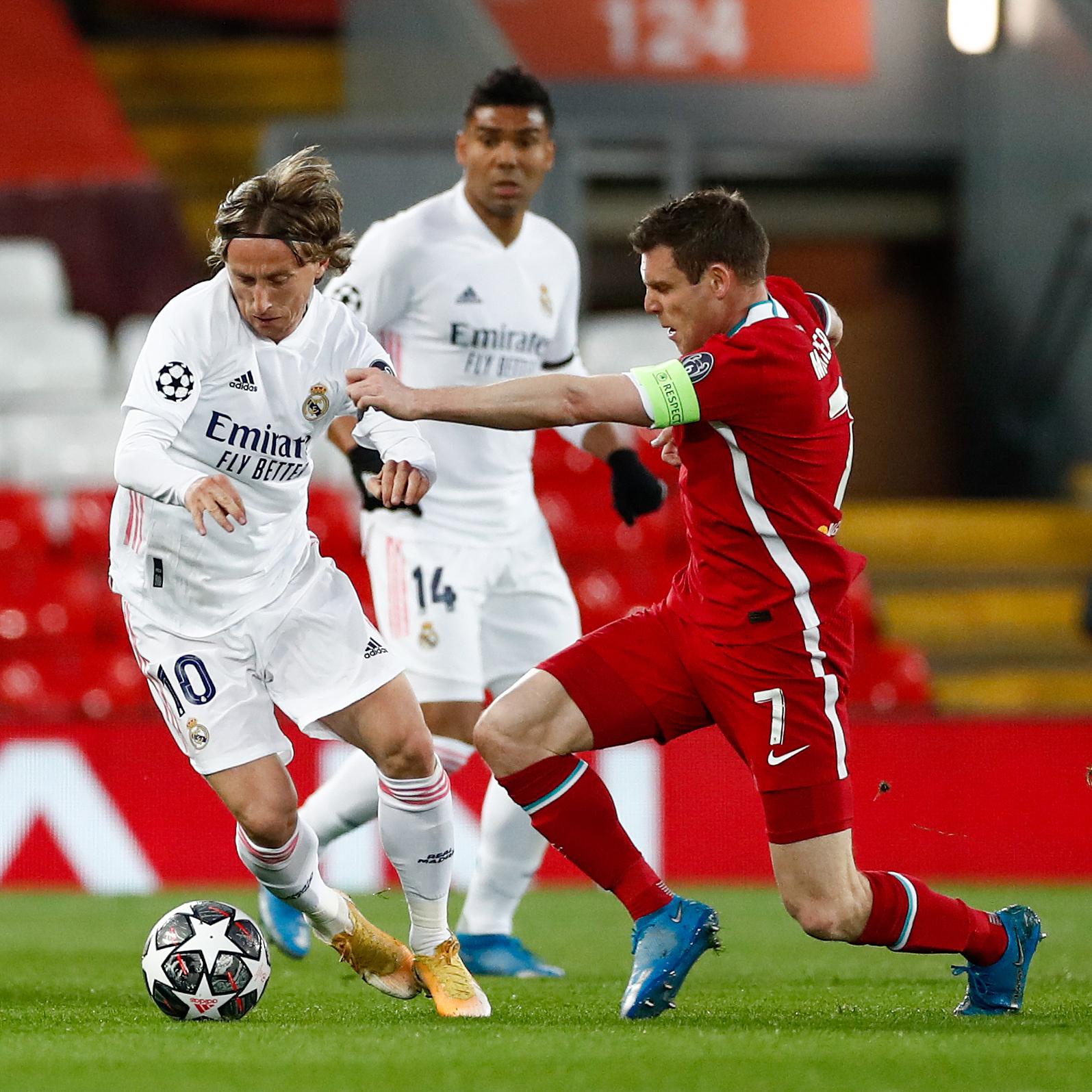 他们凭借 他们凭借