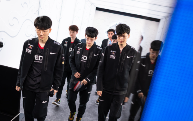 球迷们倍感 球迷们倍感