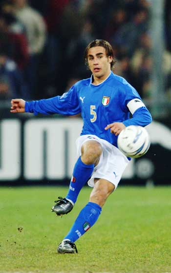 而且让球迷 而且让球迷