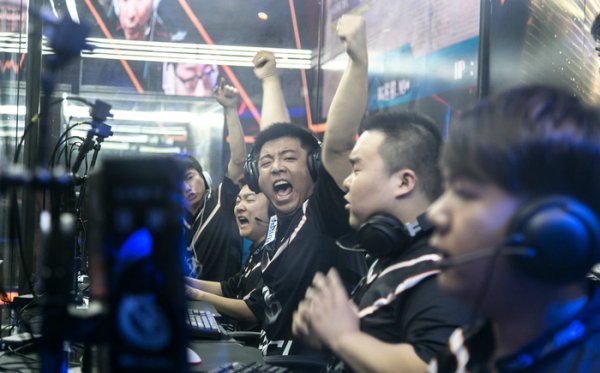 提供了一个 提供了一个